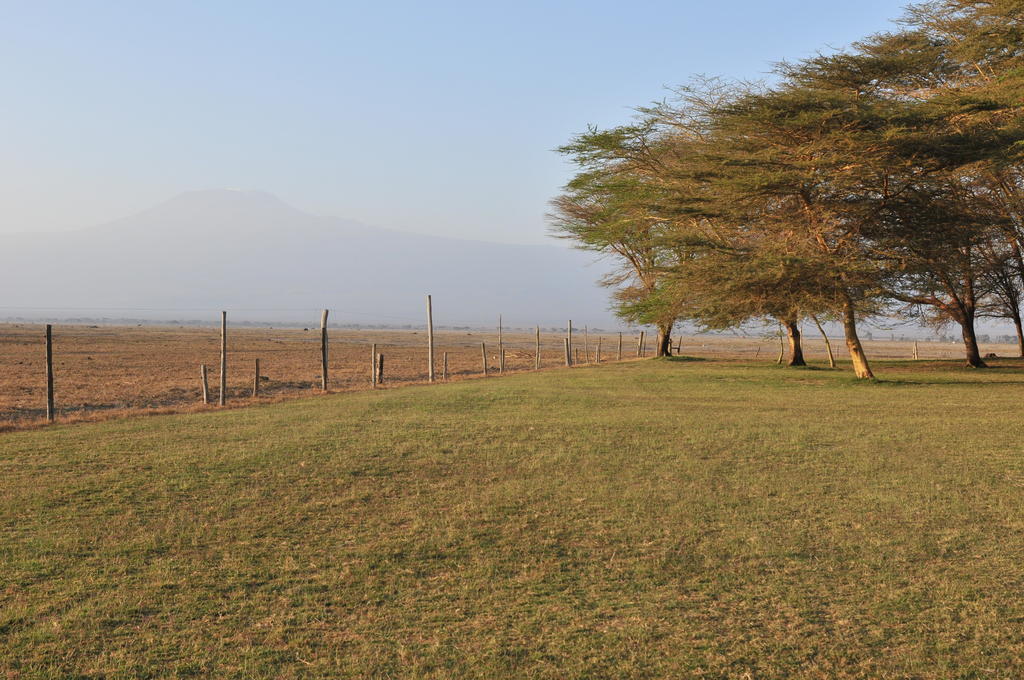 Ol Tukai Lodge Amboseli Exterior photo